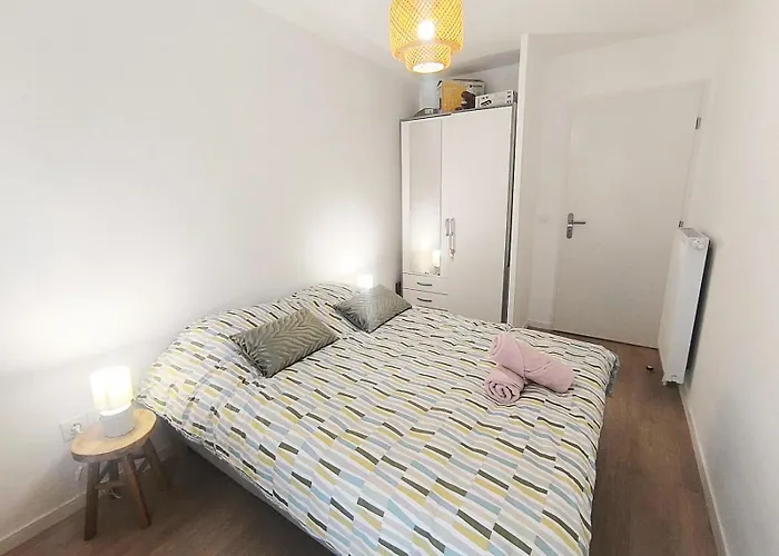 Daire Lerelaisdodile Spacieux 2 Avec Parking Valenciennes