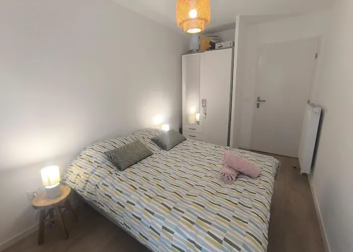 Daire Lerelaisdodile Spacieux 2 Avec Parking Valenciennes